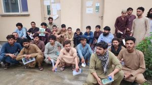 Thousands of Afghan citizens face visa cancellation, deportation in Pakistan