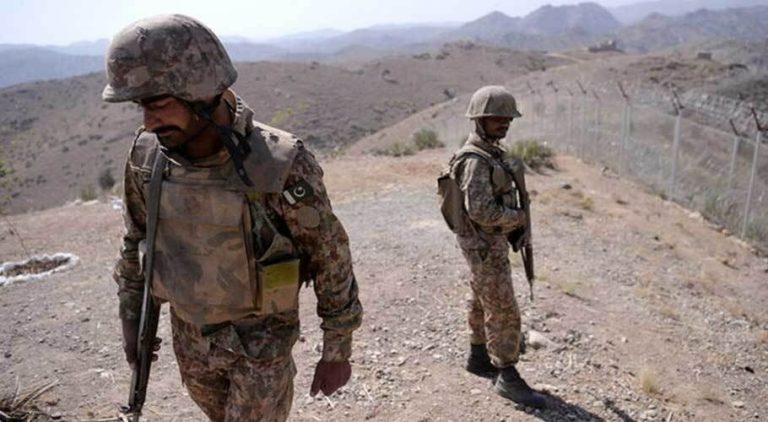 Army foils suicide attack in South Waziristan, seven injured