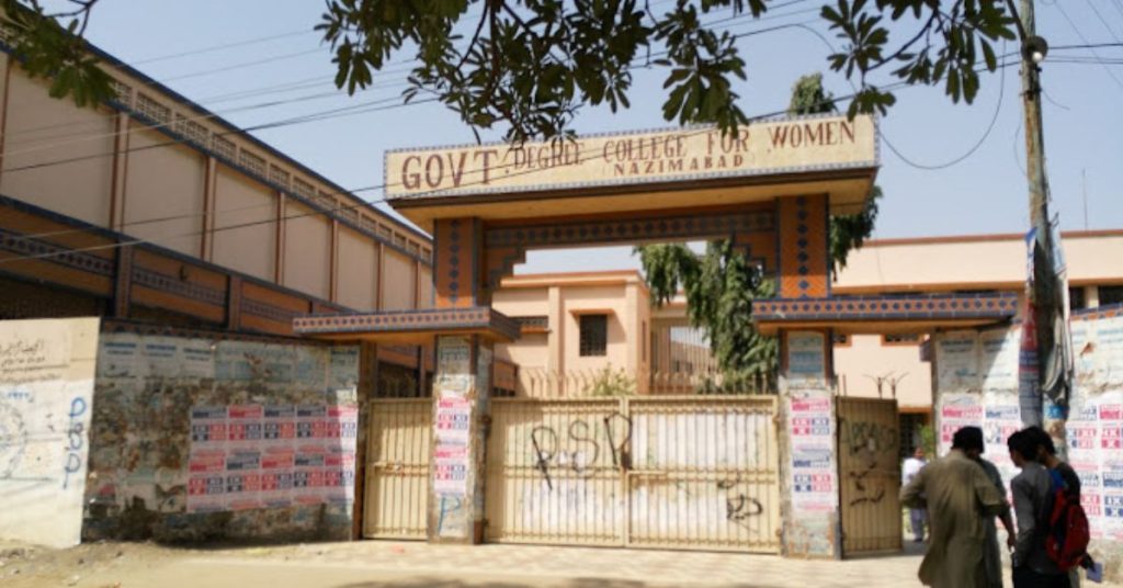 college official flees with Rs0.9 million
