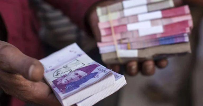 Eid rush sparks black market for new currency notes