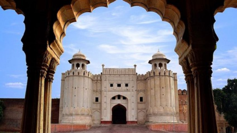 Punjab CM Maryam approves plan to develop 170 tourist sites across province