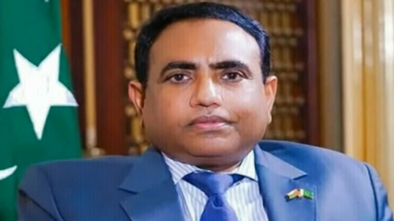 US bars Pakistani diplomat from entry