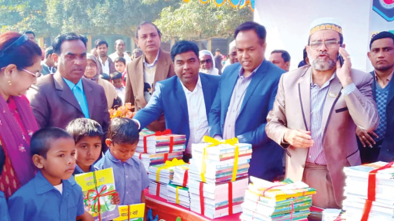 Sindh Textbook Board kicks off books distribution