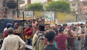 Police officers attacked in Lahore while responding 15 emergency call