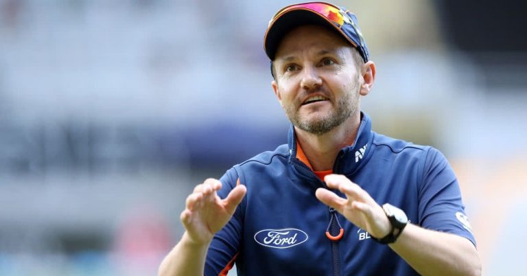 PCB appoints Mike Hesson as head coach for national team
