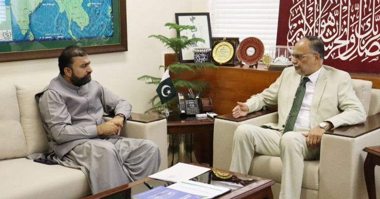 Planning Minister Balochistan CM discuss development projects