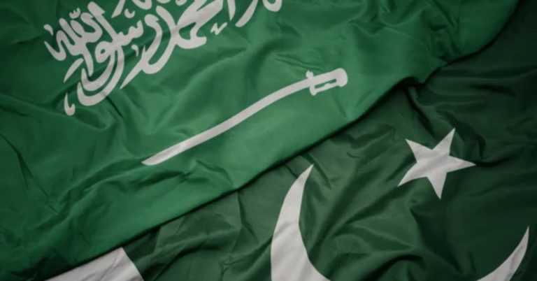 Saudi Arabia unveils jobs for THESE Pakistanis!