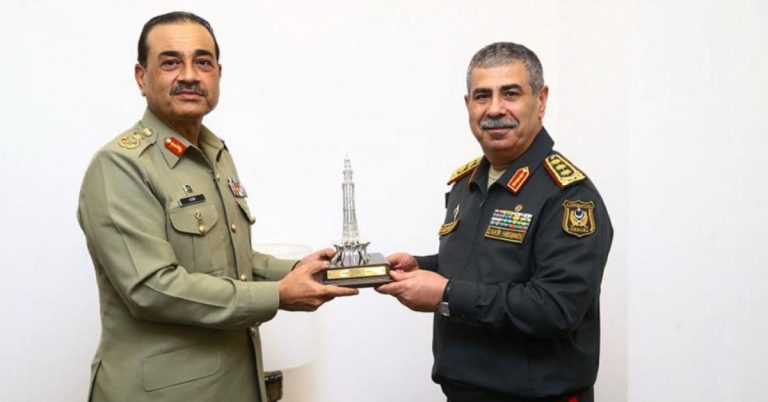 FM Asim Munir met Azerbaijan's defense Minister, vows to strengthen military ties
