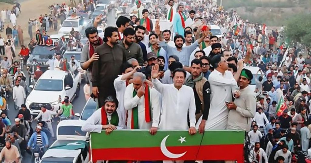 Court issues non-bailable arrest warrant of Imran Khan