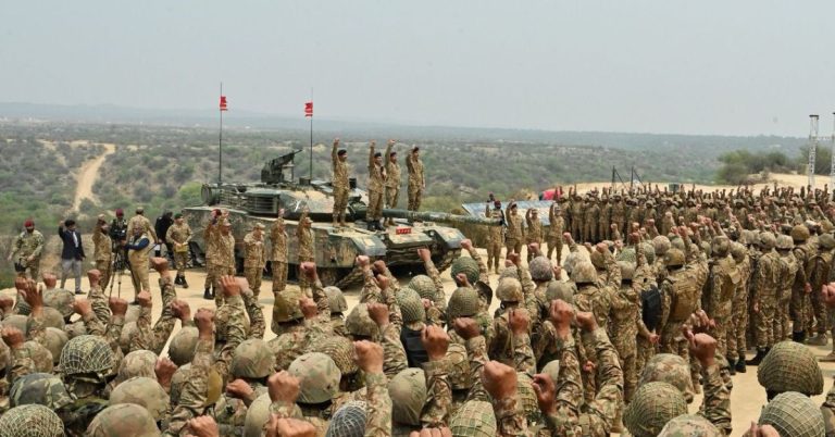 Army Chief Asim Munir visits Talla Firing Range to review preparedness