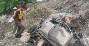 Eight family members died as car fell into ravine in Kohistan