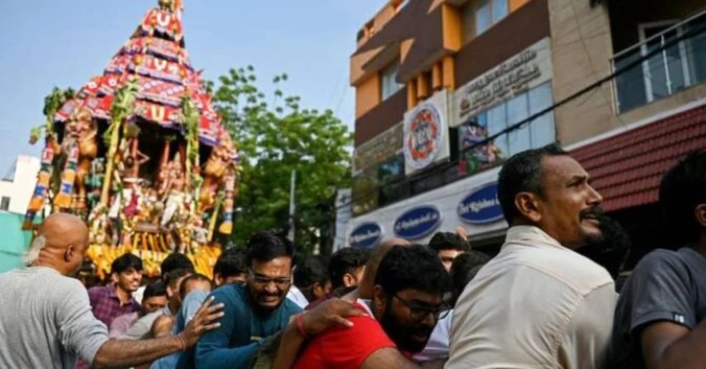 6 crushed to death in temple stampede in India’s Goa