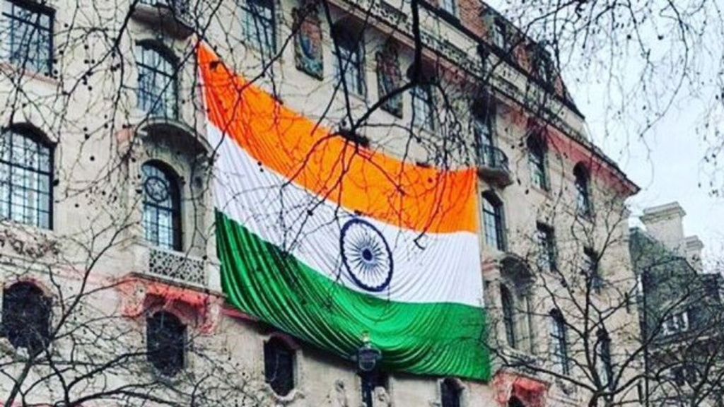 Pakistanis protest outside Indian High Commission in London