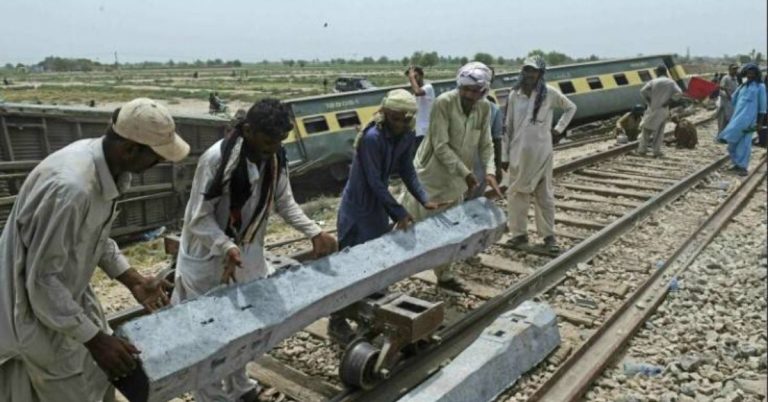Khanewal railway station