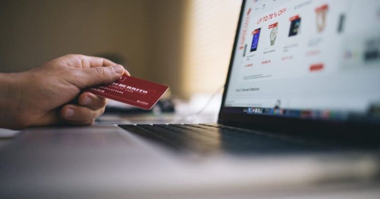 Thailand introduces digital arrival card for Pakistanis