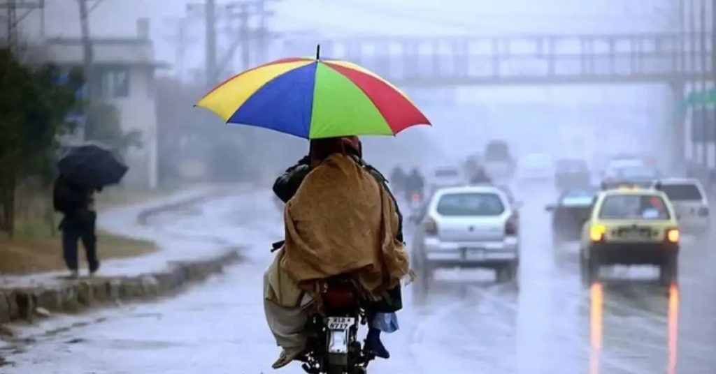 Islamabad Weather: Thunderstorms lash federal capital as strong winds, rains persist