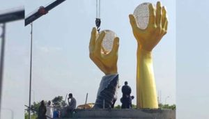 CDA removes golden hands sculpture in Islamabad: Here's why!