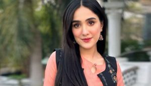 Pakistani actress Aiza Awan bold clicks go viral on social media!