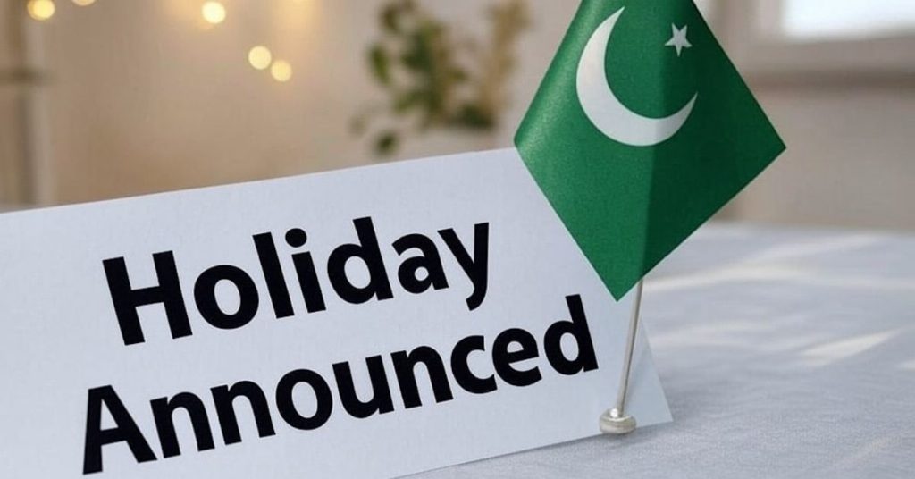 Will there be any public holidays in June 2026?