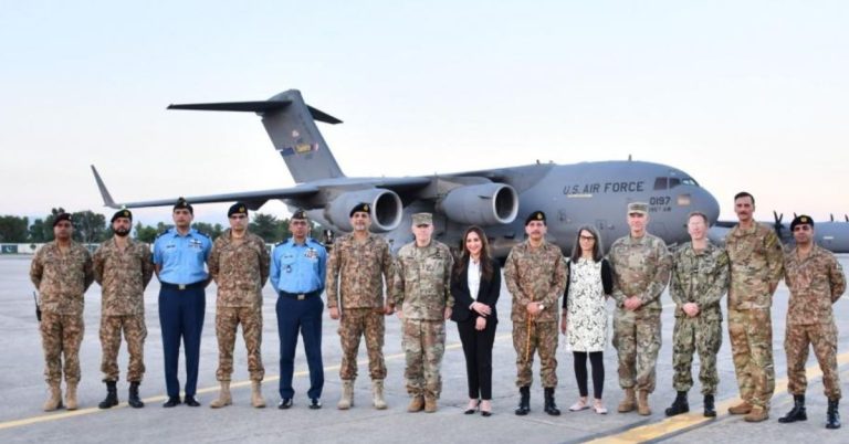 US aid shipment reaches Pakistan