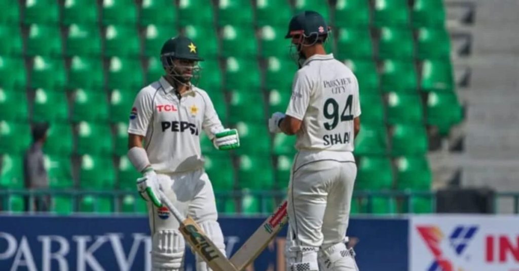 Pakistan team all out for 378 runs in first inning