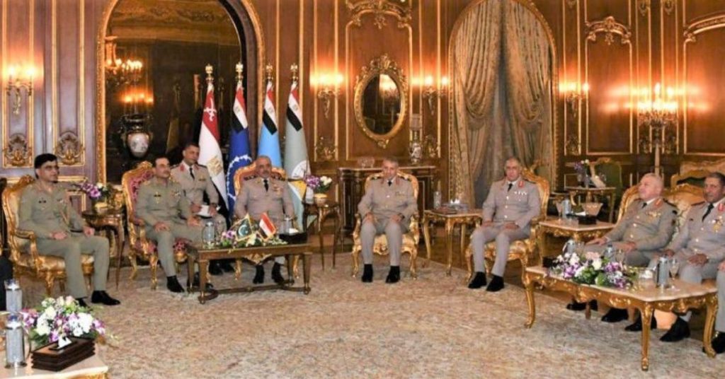 Pak-Egypt defense ties to boost regional peace: Field Marshal