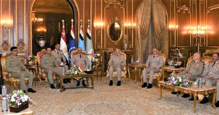 Pak-Egypt defense ties to boost regional peace: Field Marshal