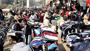 Traders urge govt to cut tax on used clothes amid price surge