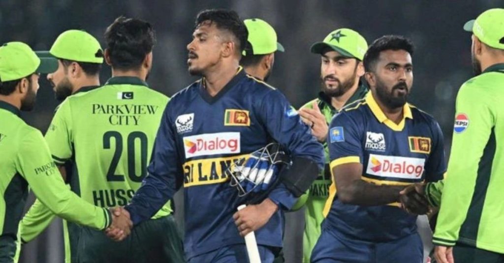 Pak vs SL: Pakistan to bowl first in third ODI against Srilanka