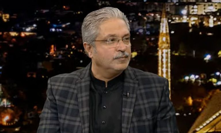 Time to choose between Pakistan & Imran Khan: PML-N's Ikhtiar Wali