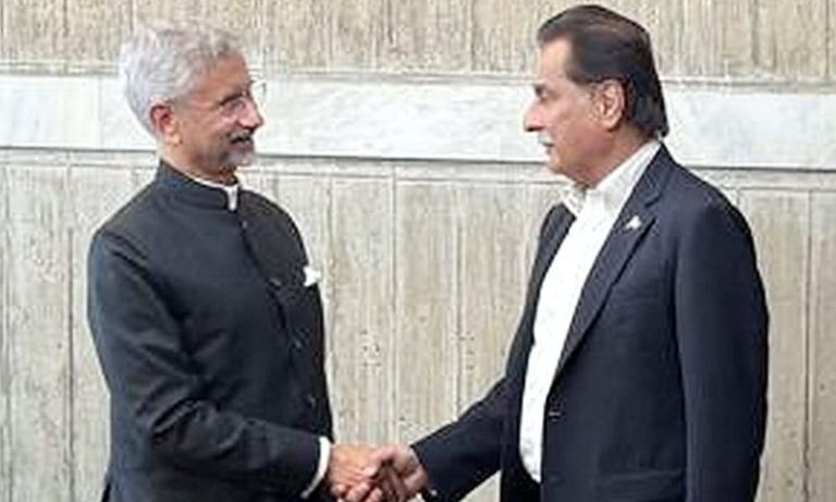 Indian FM Jaishankar meets NA Speaker Ayaz Sadiq in Dhaka