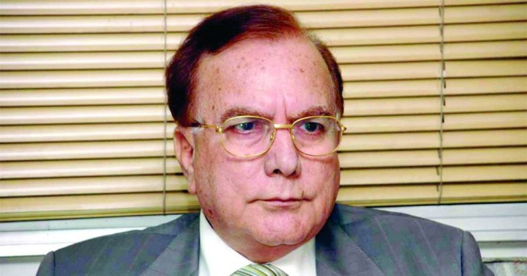 Senior politician Mian Manzoor Watto passed away