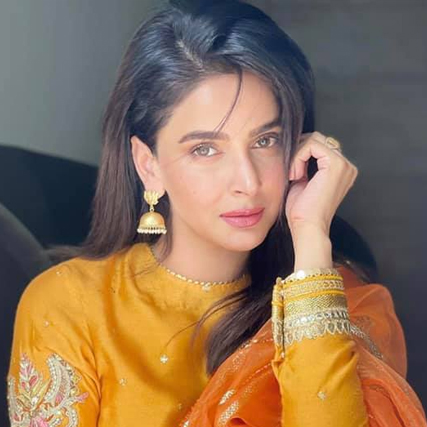 Saba Qamar birthday surprise