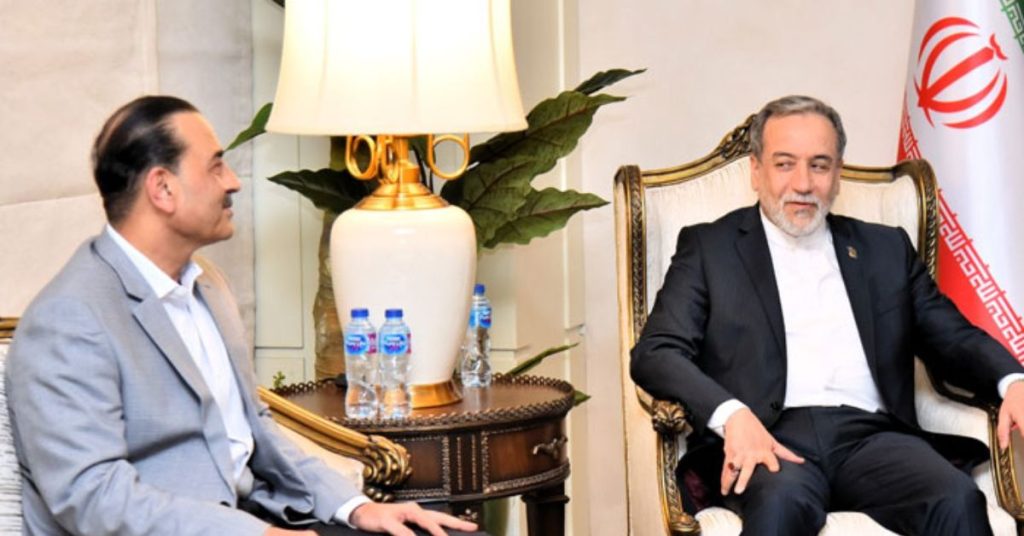 Araqchi, Asim Munir hold key talks on regional tensions