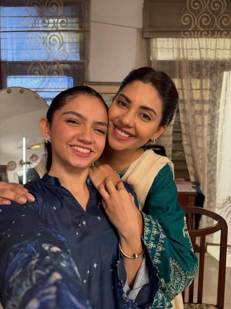 Aina Asif farewell Raha