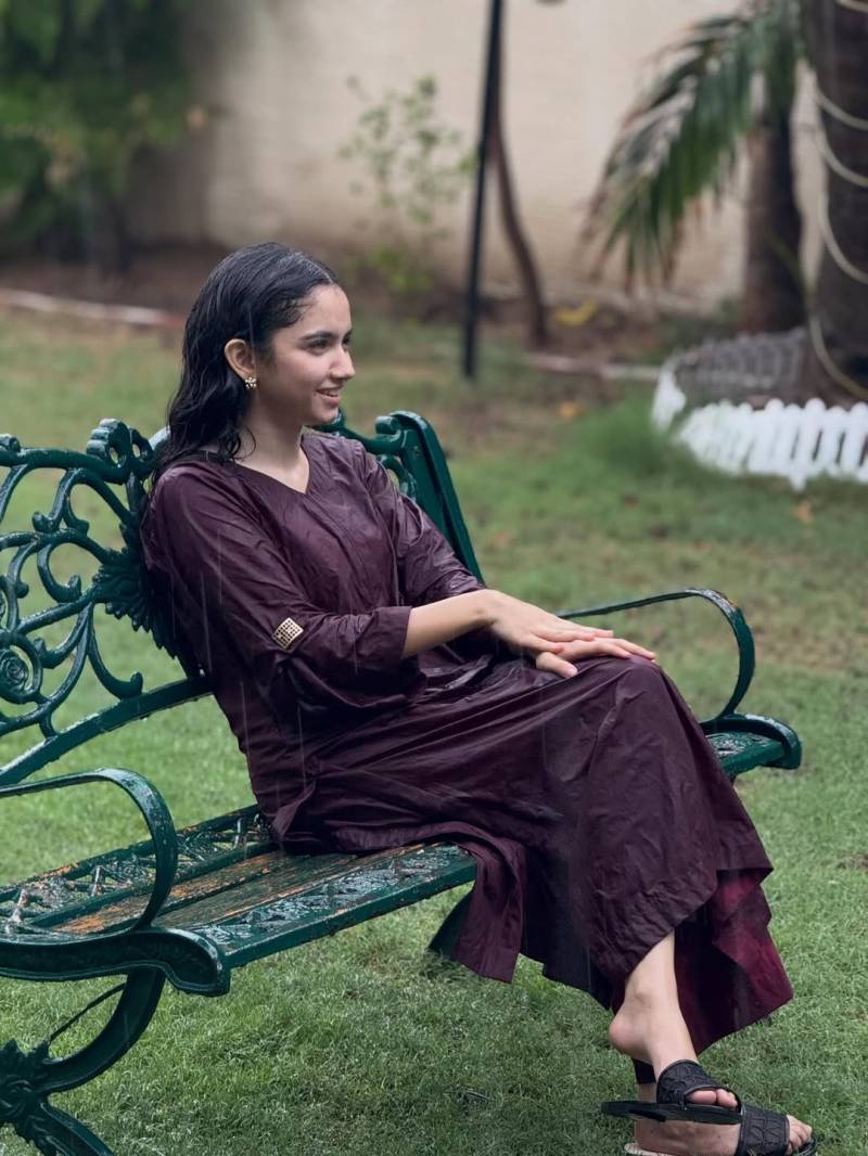 Aina Asif farewell Raha