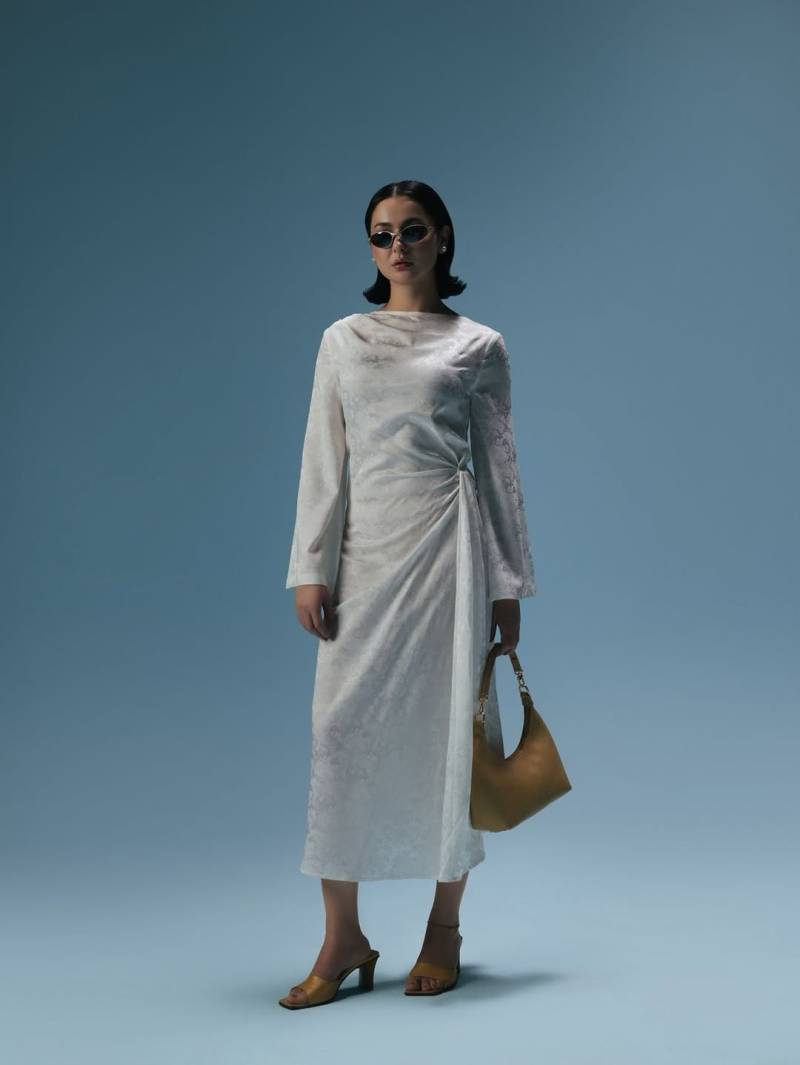 Hania Aamir glam campaign