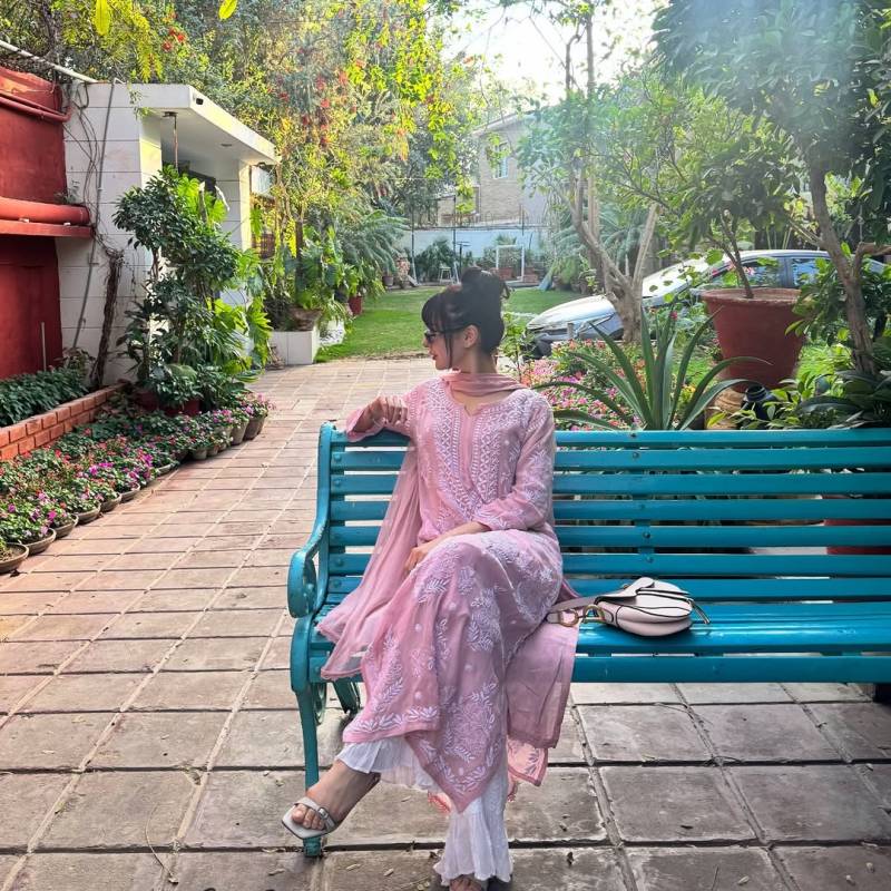 Hania Aamir poem