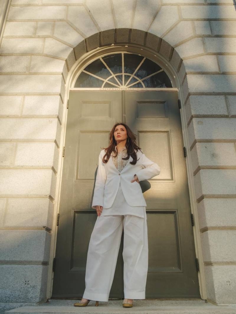 Mahira Khan Harvard look