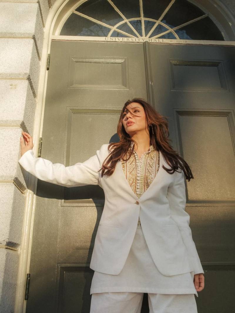 Mahira Khan Harvard look