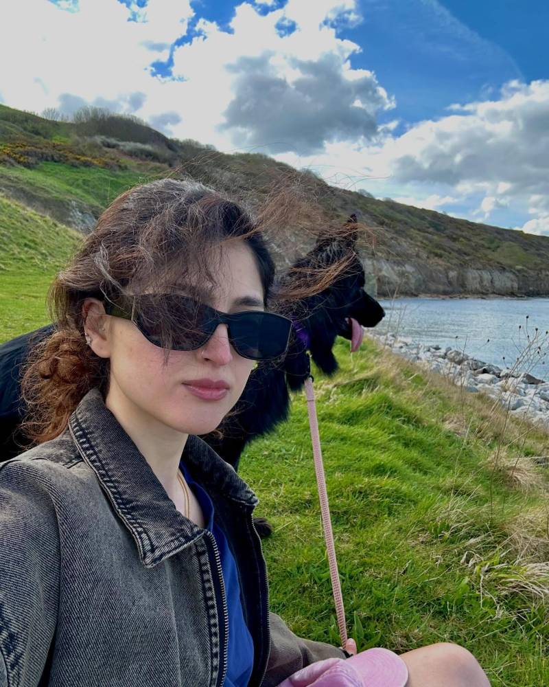 Mahnoor Rahim England getaway

