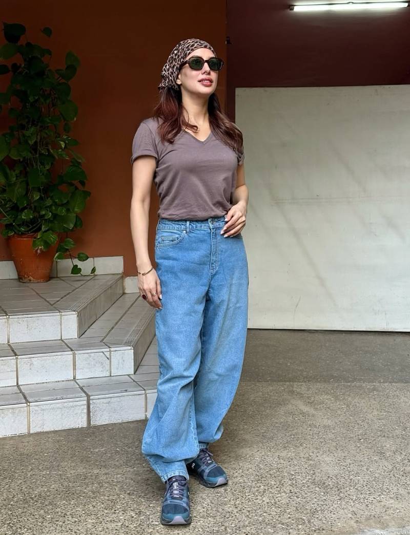Mehwish Hayat street style