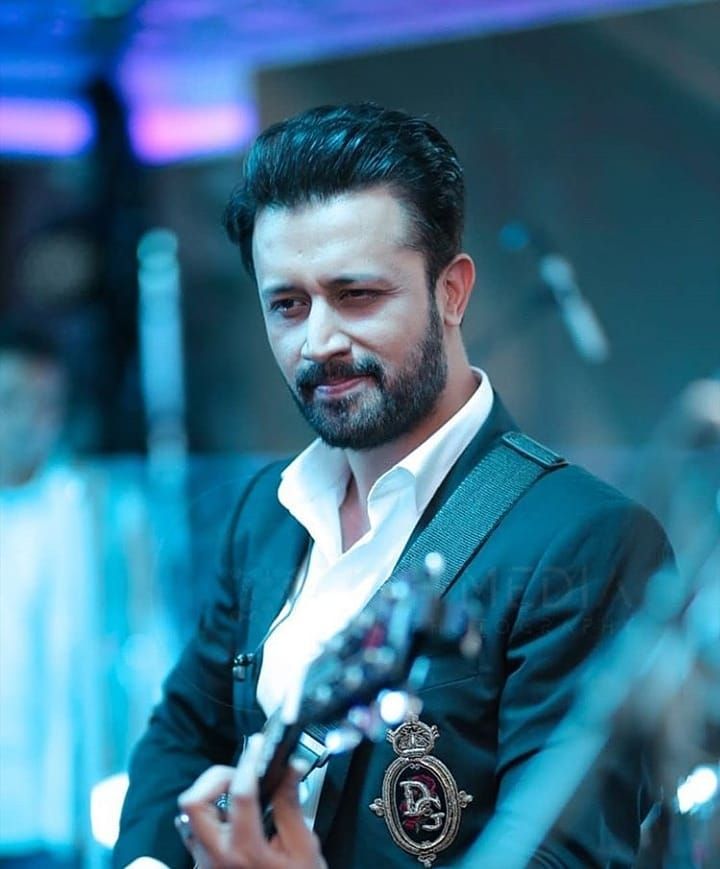 Arijit Singh praises Atif Aslam