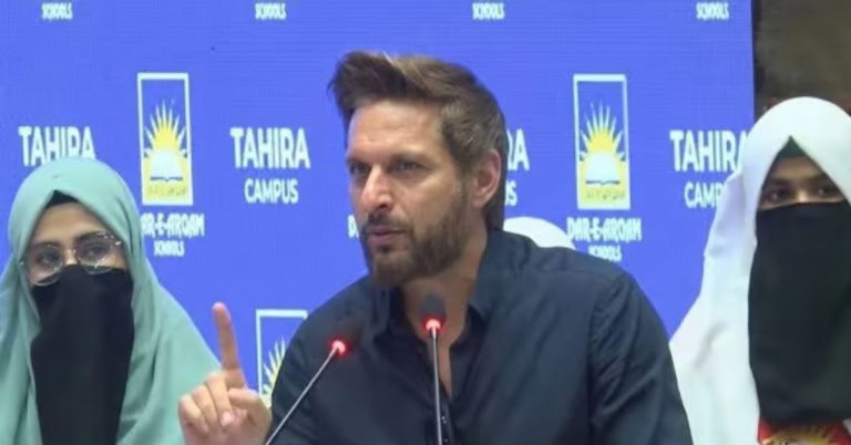 Shahid Afridi under fire over ‘no mobile phones before marriage’ remark