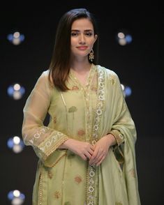 Sana Javed fake piety