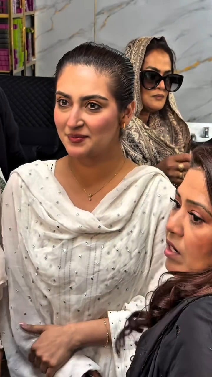 Hiba Bukhari style makeover