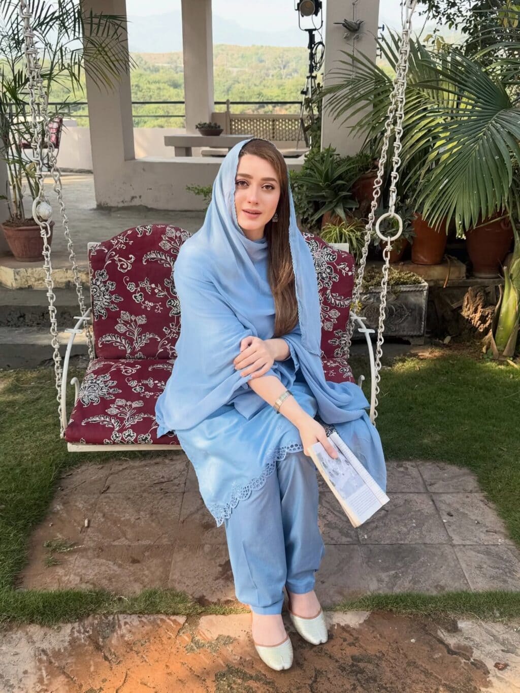 Momina Iqbal husband press conference