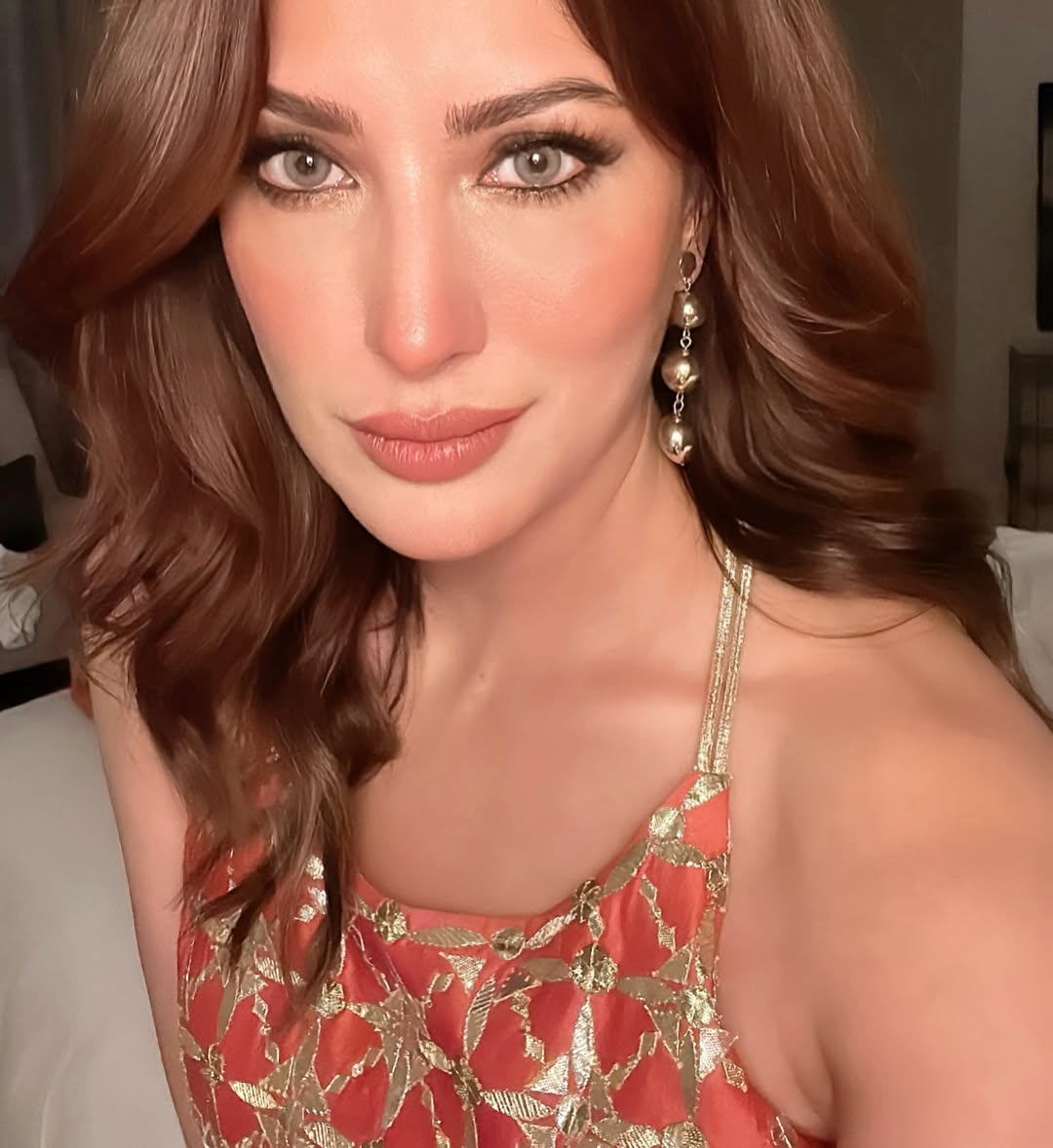 Mehwish Hayat confidence caption