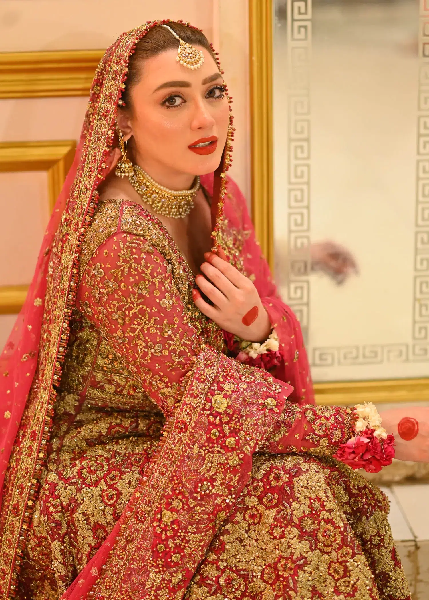 Momina Iqbal allegations