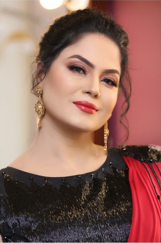 Veena Malik rules out politics